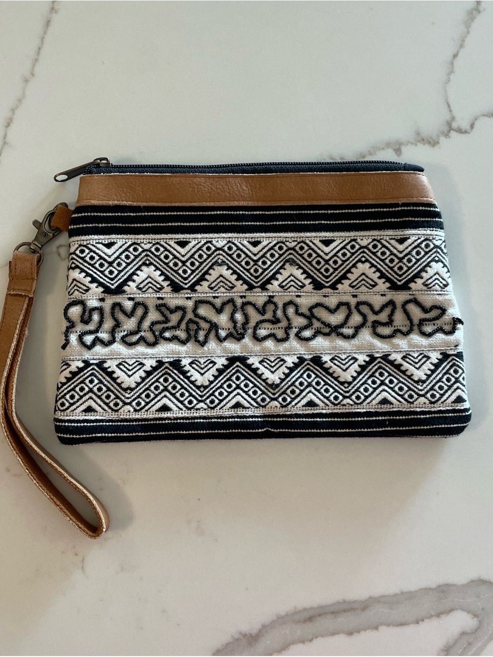Black & White Geometric Wristlet Clutch with Tan Trim beaded